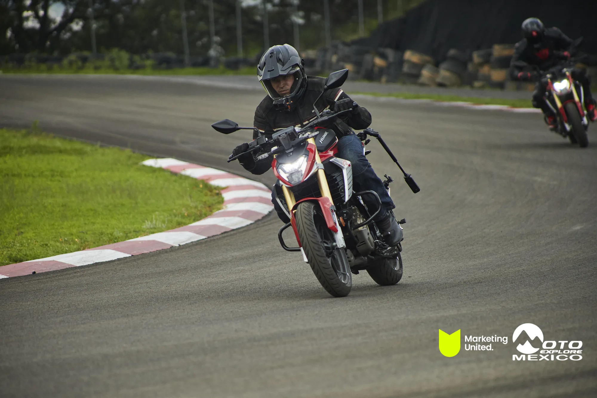 HUNK TRACKDAY 113